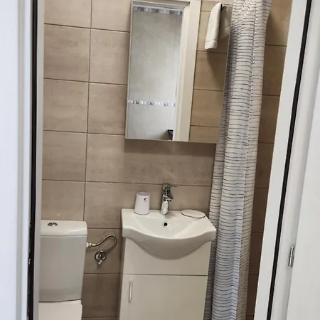 Broj 4 * Podgorica